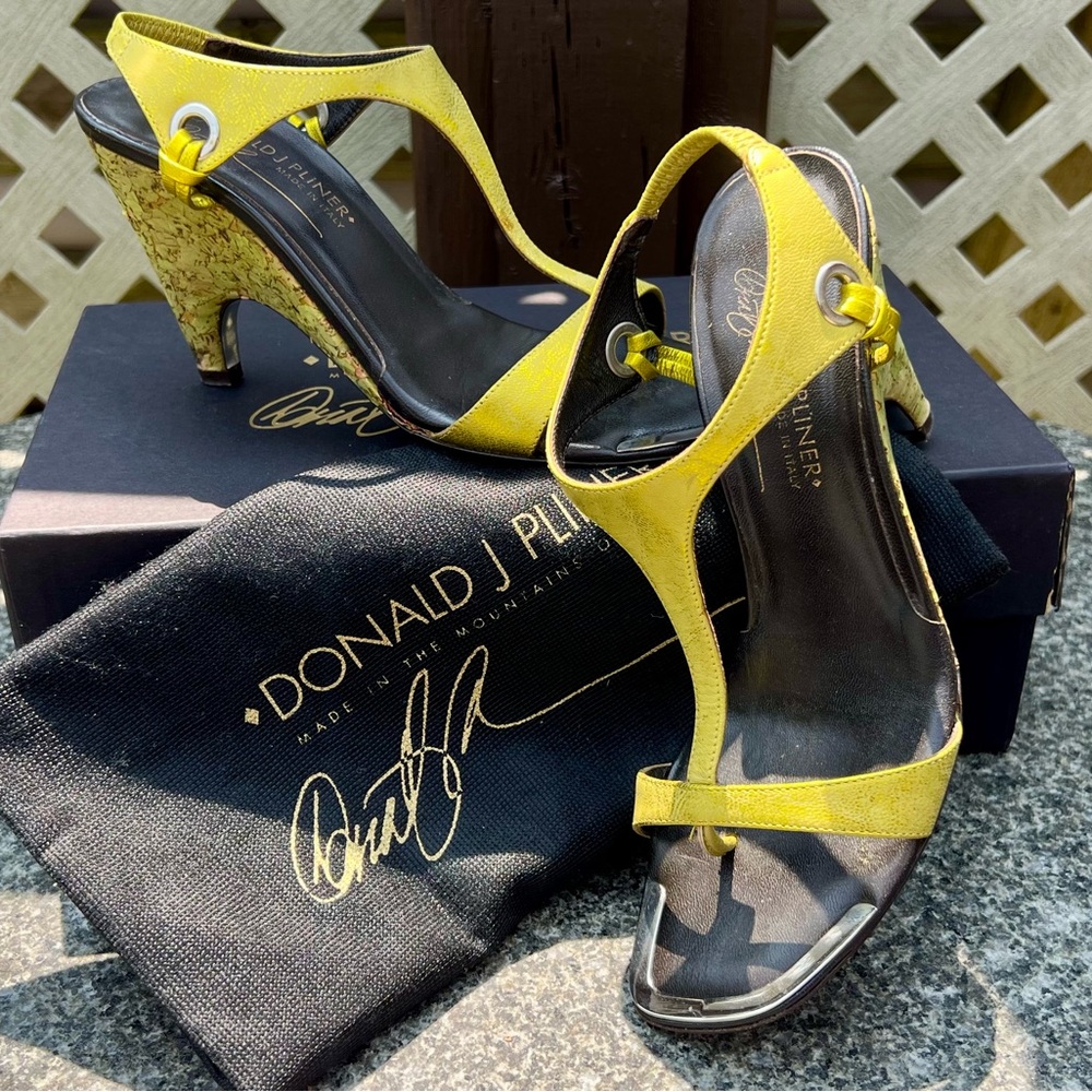 Donald J. Pliner Yellow Heels Elegant Design